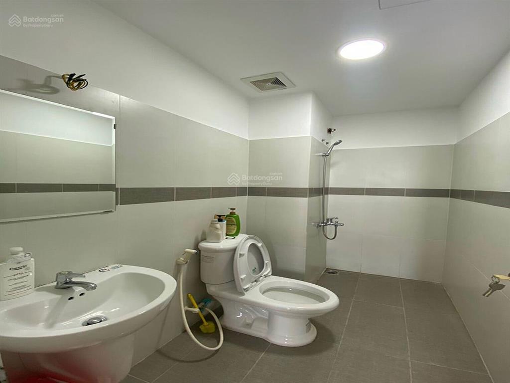 Về quê gấp bán nhanh căn hộ 2pn 2wc căn góc 61.48m2 có ban công, tầng thấp, chung cư tdh riverview