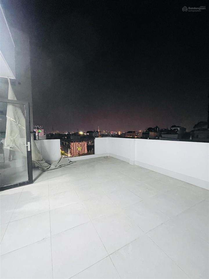 Nhà 3 tầng, hẻm xe hơi, kha vạn cân, linh tây, 50m  5,5t