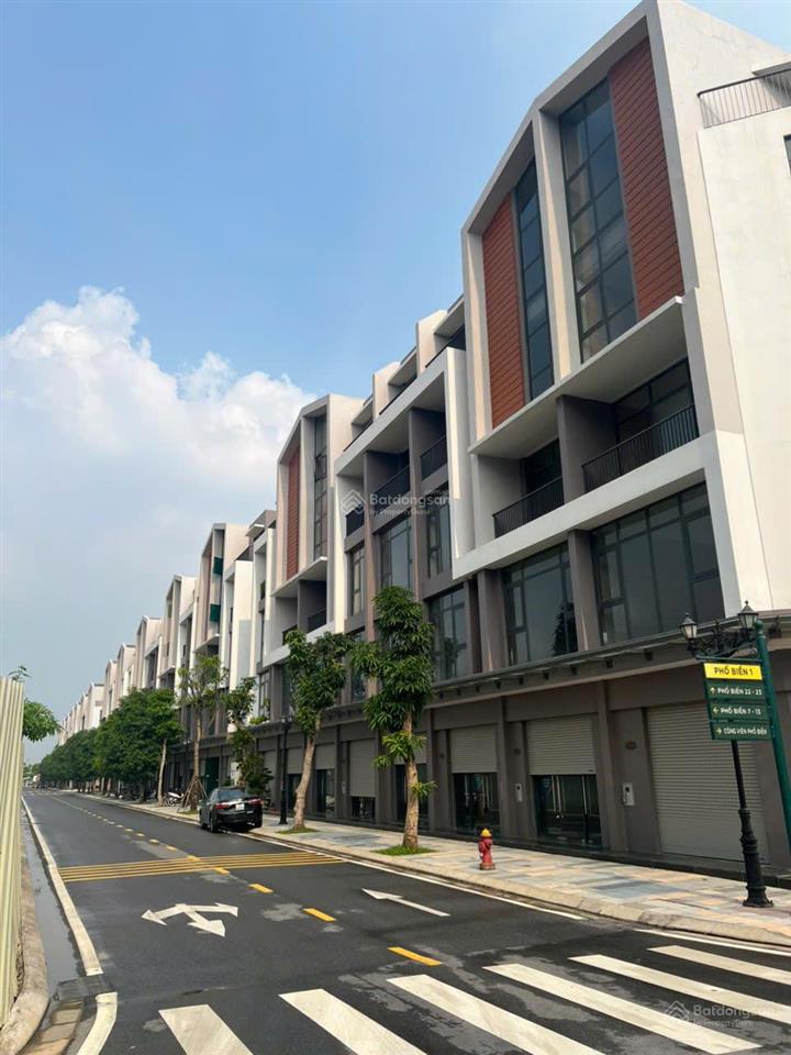 Bán gấp shophouse đối diện 35 tòa chung cư mik vinhomes ocean park 3  nhỉnh 8 tỷ