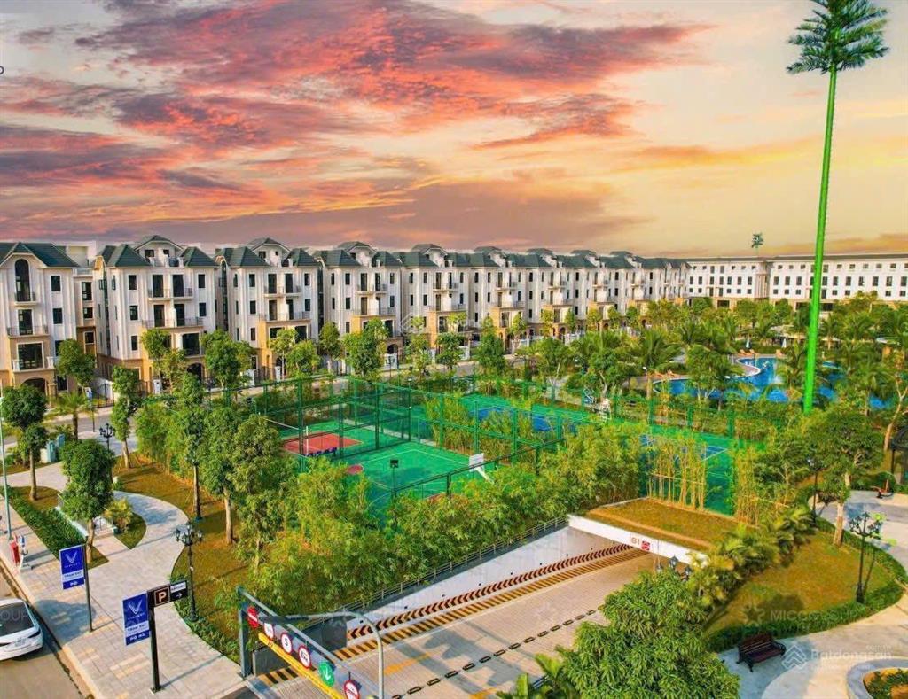 Bán gấp liền kề 56m cọ xanh  hướng đông nam  sẵn sổ vinhomes ocean park 2