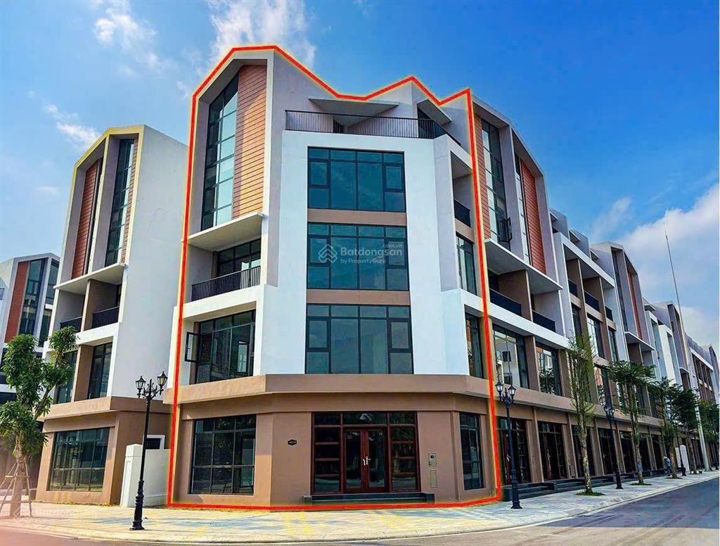 Bán gấp liền kề góc phố biển gần chung cư và điểm bắn pháo hoa vinhomes ocean park 3
