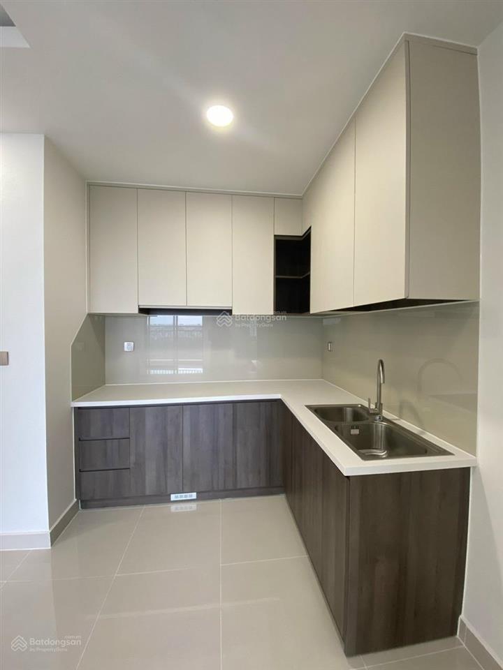 Q7 boulevard bán 2pn 1wc, với giá tốt chỉ 3,2 tỷ, nt đẹp, nhà mới.  0706 679 ***