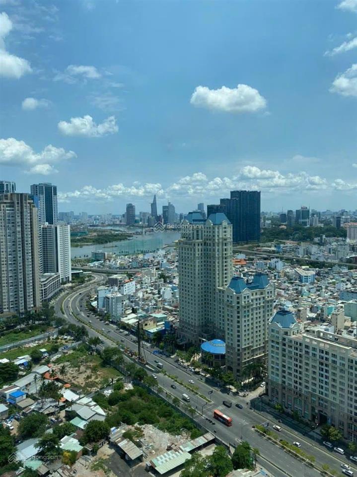 Thuê căn 2pn vinhomes central park  tận hưởng công viên 14ha ngay dưới chân nhà
