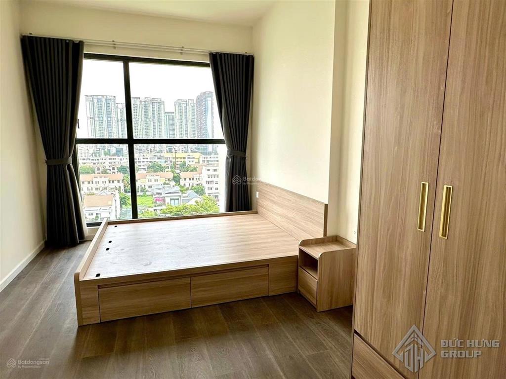 Victoria village cho thuê 2pn sang  xịn  mịn, nội thất cơ bản.  0706 679 ***