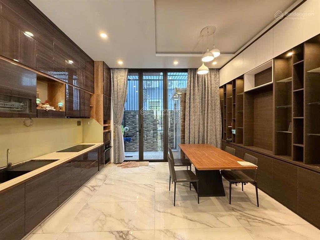 Cho thuê nhà 3 tầng đường giang châu 3