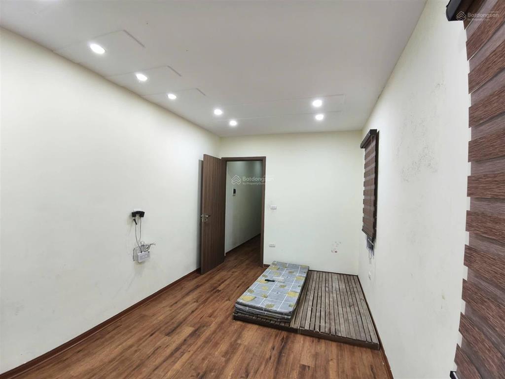 Bán nhà lô góc, phố cầu cốc  cạnh vinsmat city  30m2, 5 tầng, nhà mới lô góc, giá nhỉnh 6,xx tỷ.