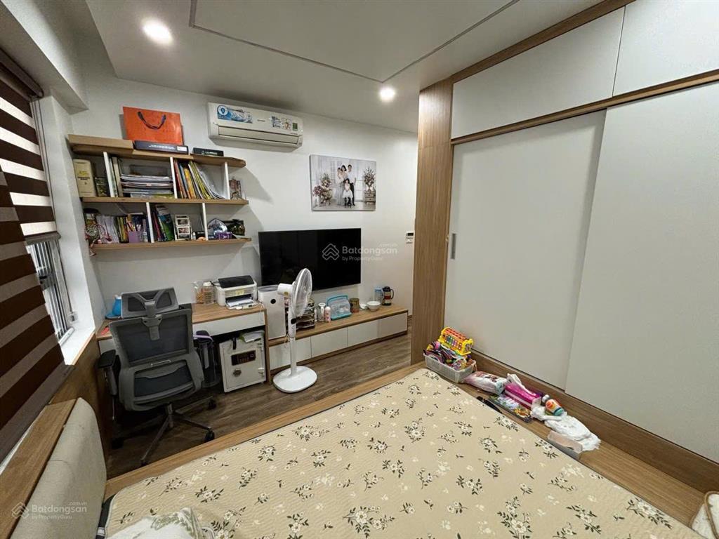 Bán chung cư bộ công an (cc thái hà), 70m2, 2pn, 2vs giá chỉ 5,8 tỷ đường phạm văn đồng, căn đẹp.