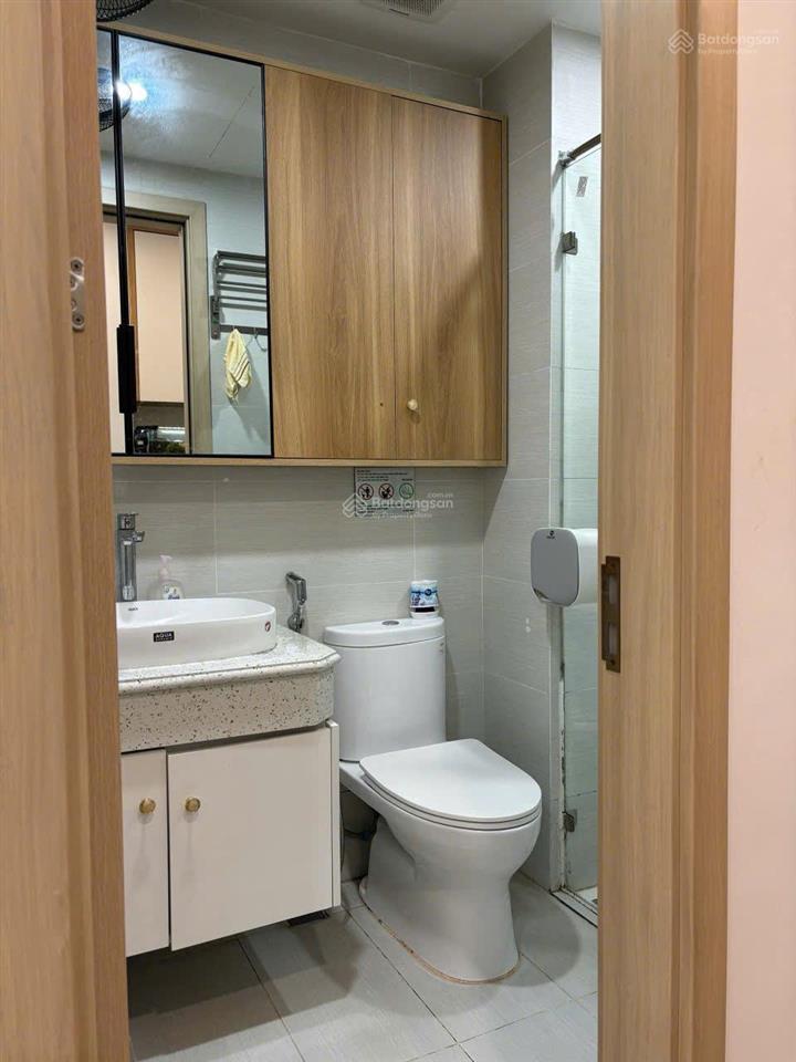 Bán chung cư bộ công an (cc thái hà), 70m2, 2pn, 2vs giá chỉ 5,8 tỷ đường phạm văn đồng, căn đẹp.