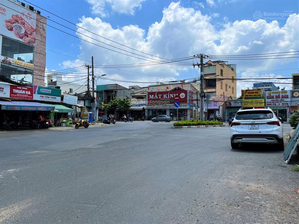 Lô đất đẹp 86m2 full thổ cư, không lộ giới, hẻm xe hơi tránh nhau  ngay lã xuân oai, quận 9