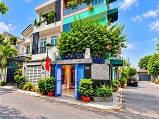 Căn góc 2 mặt tiền 3 tầng 3pn xe hơi tránh nhau  3 phút ra vincom lê văn việt, ngã tư thủ đức