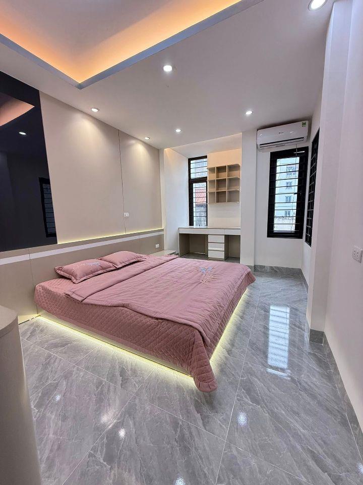 Giảm 1 tỷ Chủ cần bán nhanh Nhà đẹp đầy đủ nội thất ở ngay Phú Mỹ 36m2, 5T, giá tốt 