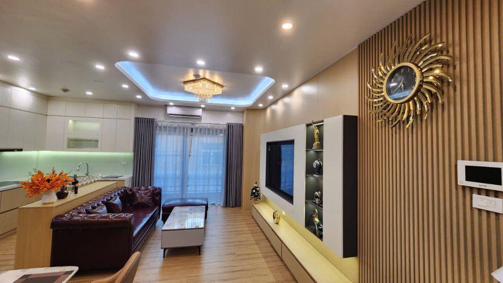 Bán căn hộ chung cư Bộ Tổng Tham Mưu đường Mỹ Đình, căn góc 111m, 3PN, full đồ, có lốt ô tô tòa mới Gia đình cần bán căn