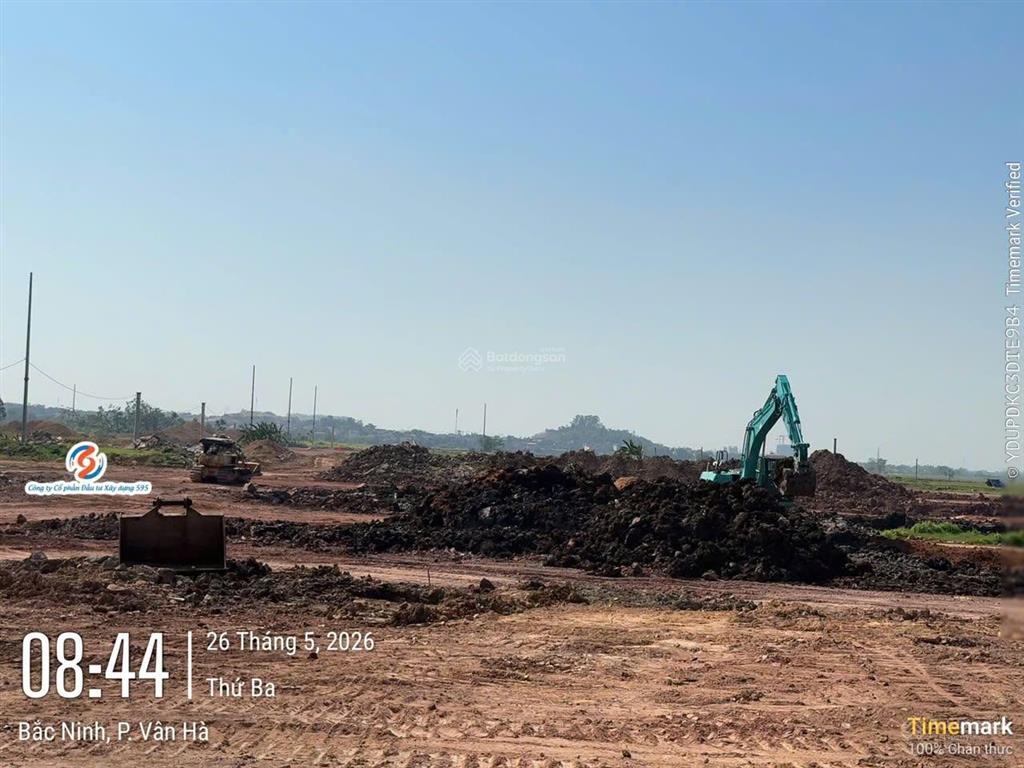 Tôi cần bán lô đất đẹp 250m² full thổ cư tại phường vân hà sát dự án kcn ninh sơn