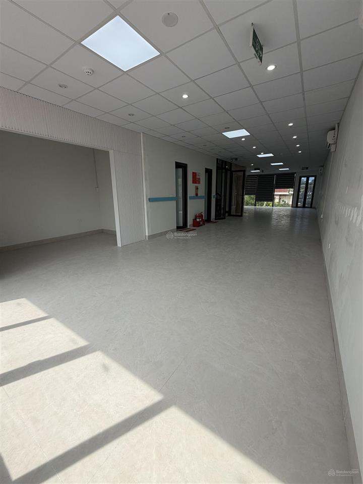 Mời thuê mặt bằng 120m2 thông sàn, có pccc mặt đường lớn gần ngã 6, bắc ninh. giá 25 triệu/tháng