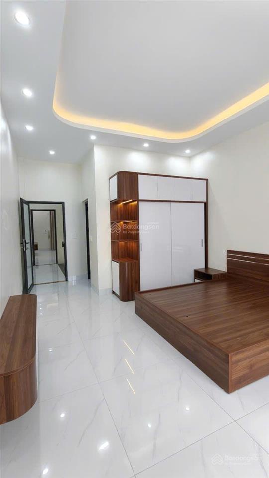 Cho thuê nhà 4 tầng  6pn full nội thất cao cấp tại kcn quang châu  chỉ 20tr/tháng