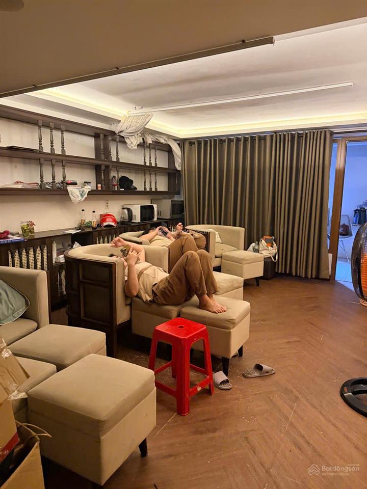 Bán nhà mặt phố 69 thảo điền quận 2 (cũ) 82,7m2 hiện đang kinh doanh spa