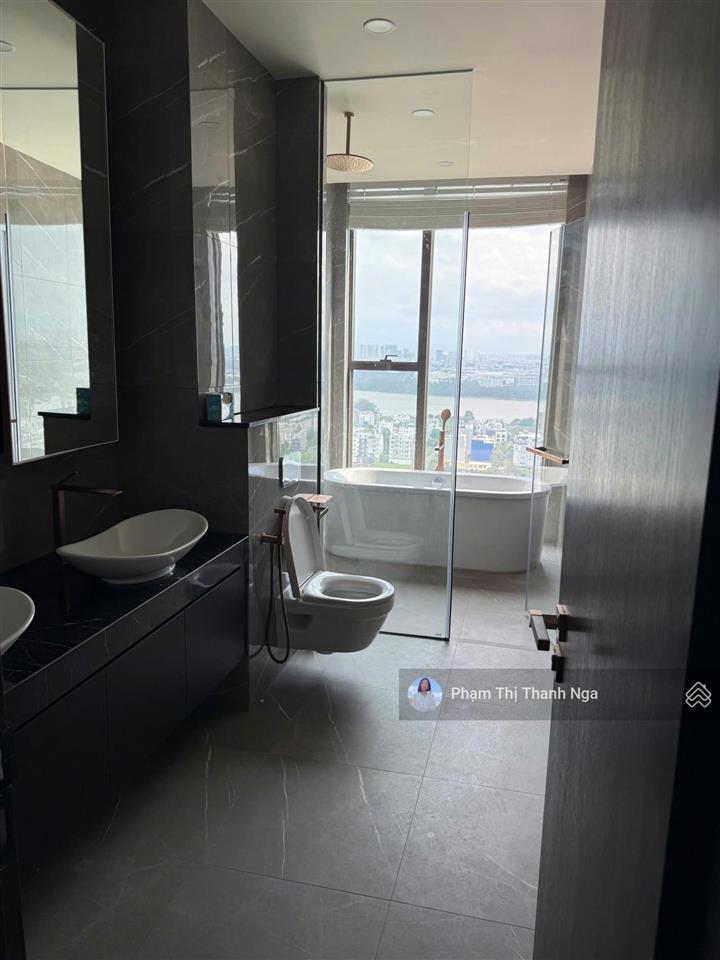 Bán cc tại căn hộ define, 38 tỷ vnd, 220 m2, 3pn, 4wc, siêu hot chính chủ