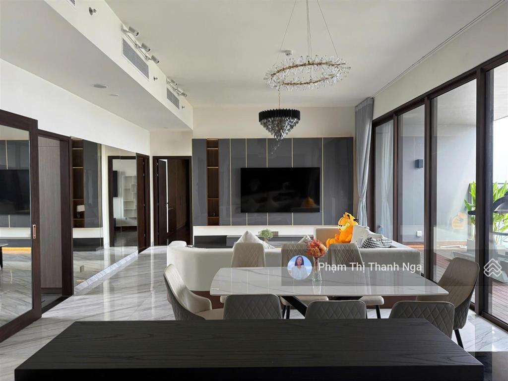 Bán cc tại căn hộ define, 38 tỷ vnd, 220 m2, 3pn, 4wc, siêu hot chính chủ