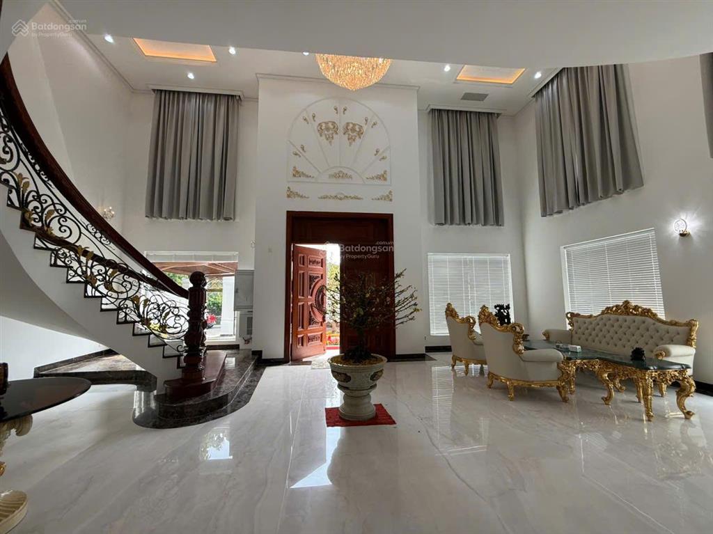 Bán biệt thự 240 tỷ, 777m2 tại nguyễn văn hưởng, thảo điền, tp.hcm, sổ đỏ lâu dài 0933 999 ***