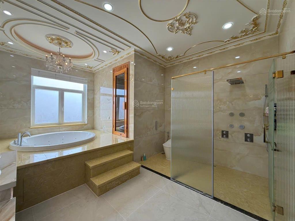 Bán biệt thự 240 tỷ, 777m2 tại nguyễn văn hưởng, thảo điền, tp.hcm, sổ đỏ lâu dài 0933 999 ***