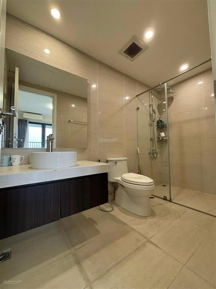 Bán cắt lỗ 1 tỷ căn hộ góc imperia minh khai view sông hồng