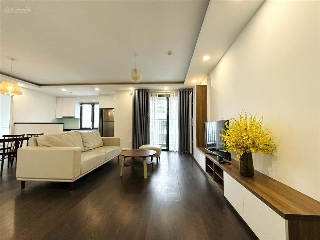 Bán cắt lỗ 1 tỷ căn hộ góc imperia minh khai view sông hồng