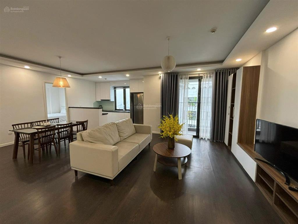 Bán cắt lỗ 1 tỷ căn hộ góc imperia minh khai view sông hồng