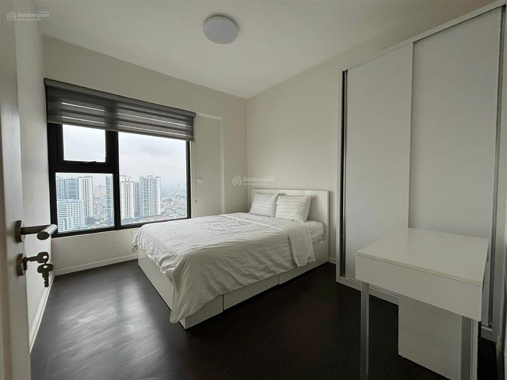 Bán cắt lỗ 1 tỷ căn hộ góc imperia minh khai view sông hồng