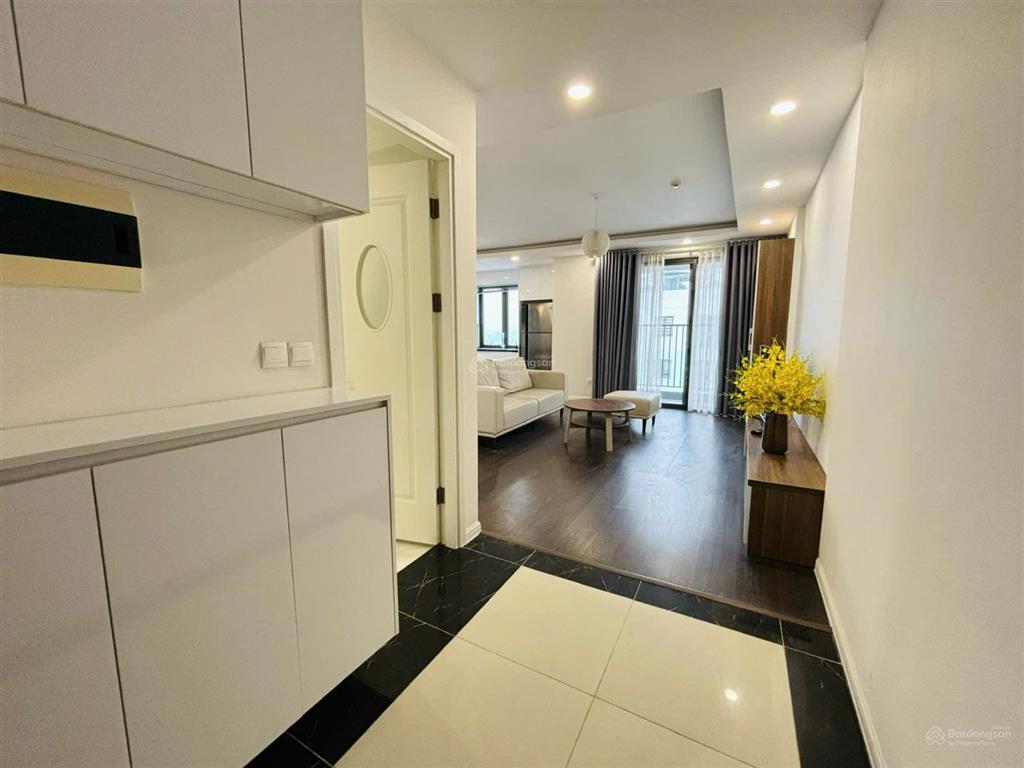 Bán cắt lỗ 1 tỷ căn hộ góc imperia minh khai view sông hồng
