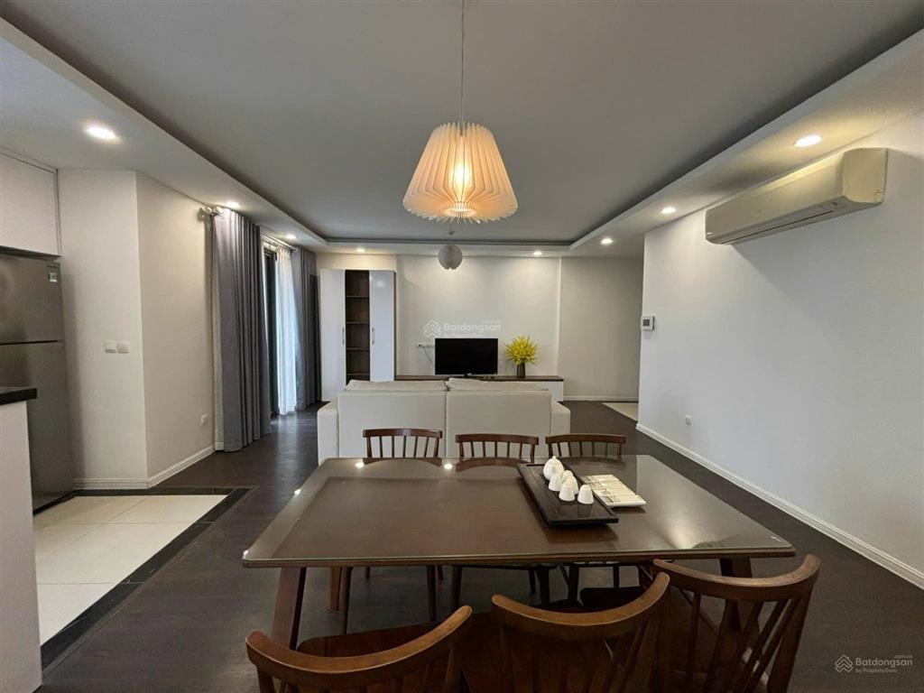 Bán cắt lỗ 1 tỷ căn hộ góc imperia minh khai view sông hồng