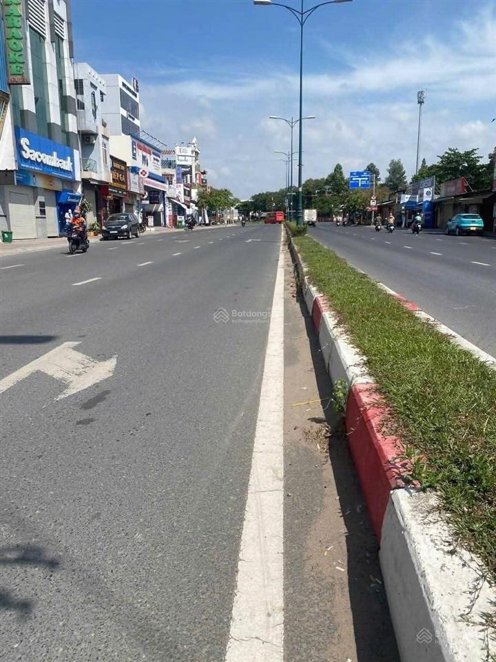 Bán đất mặt tiền lê văn việt, tp thủ đức, 146m² ngang 4m, giá 23 tỷ, sát khu công nghệ cao