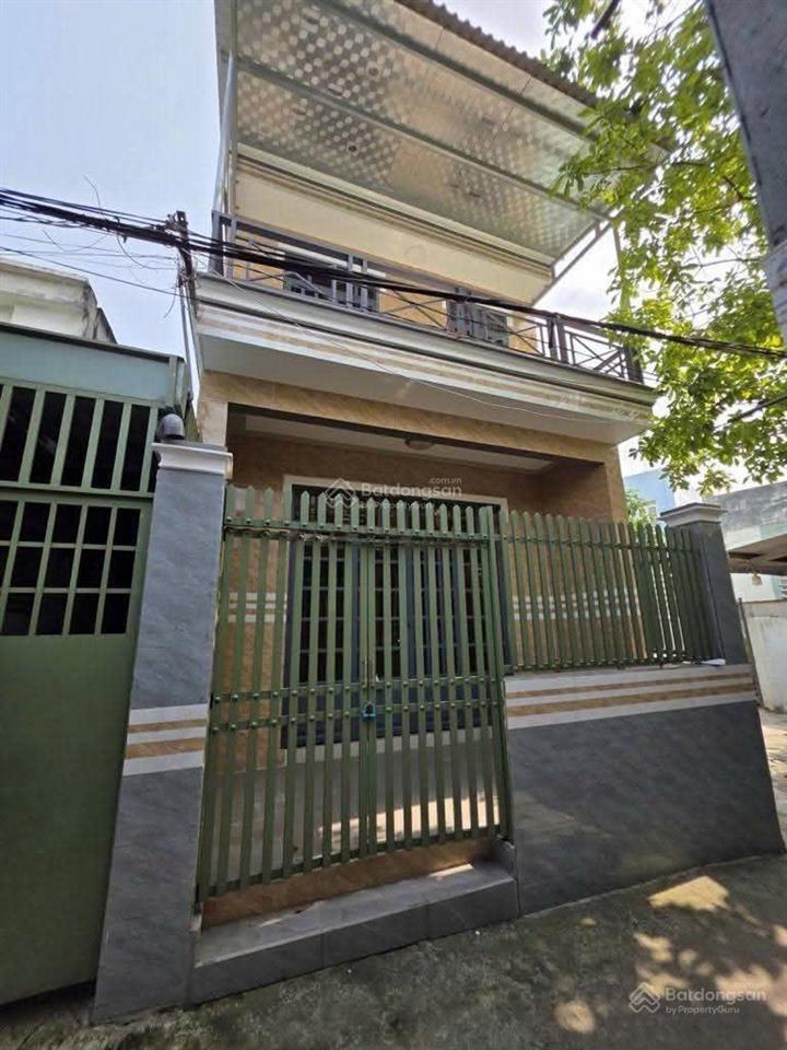 Bán đất tặng nhà cũ nguyễn văn tăng, thủ đức 125,7m2, đường 8m, gần ngã 3 mỹ thành
