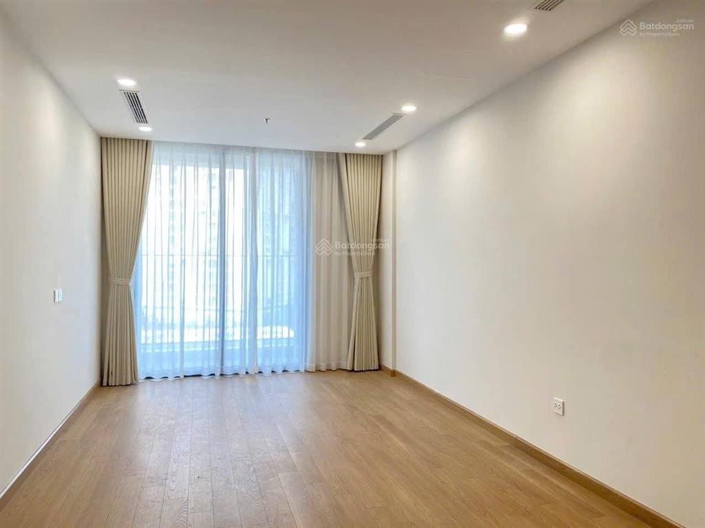 Cho thuê 2 phòng ngủ the charm an hưng, tố hữu, hà đông, mới tinh, 10 triệu, miễn dịch vụ 1 năm