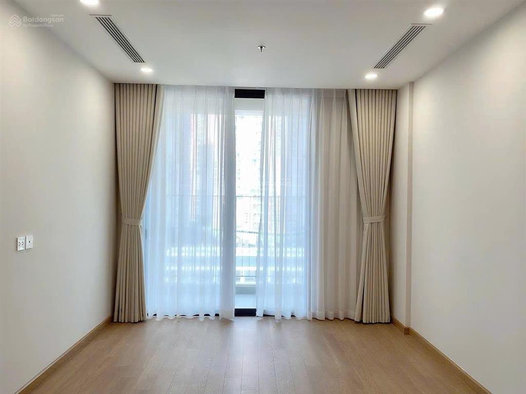 Cho thuê 2 phòng ngủ the charm an hưng, tố hữu, hà đông, mới tinh, 10 triệu, miễn dịch vụ 1 năm