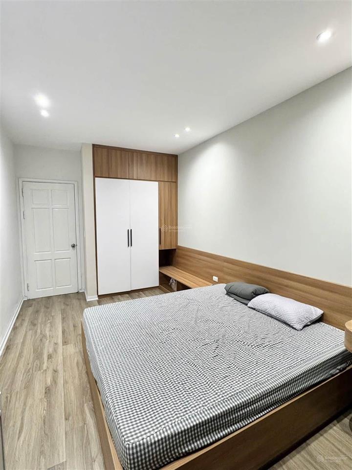 Cho thuê 94m² usilk 103, 2 ngủ 2 vs, đủ đồ, chỉ xách vali vào ở, giá 11 triệu