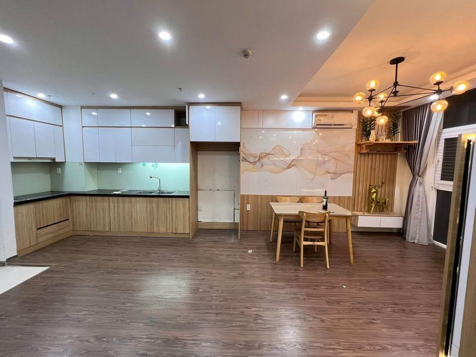Cho thuê căn 79m usilk city, gần full đồ, giá 10 triệu/tháng vào luôn