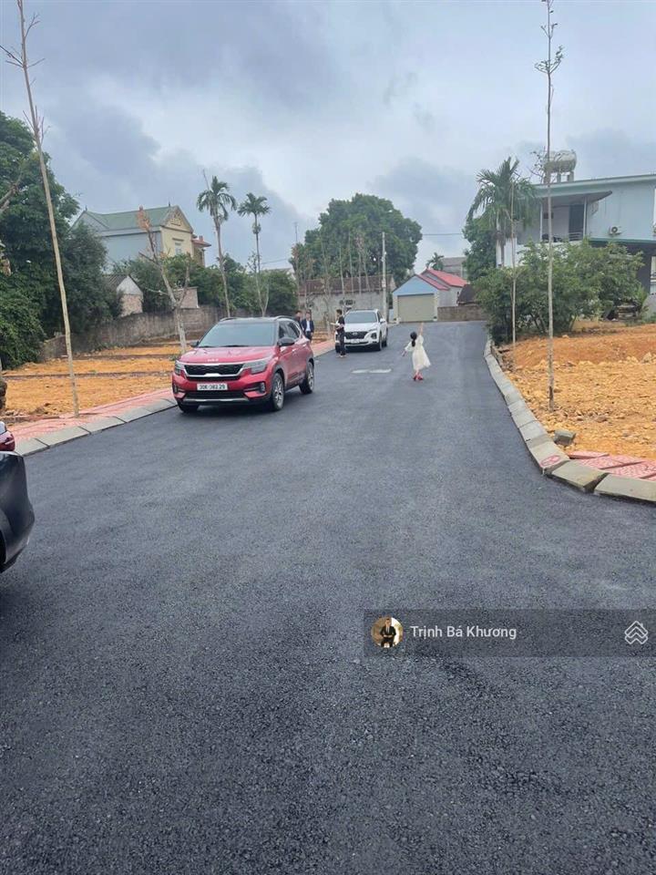 Chính chủ gửi cần bán lô đất ở khu công nghệ cao hòa lạc. giá chỉ 10 triệu/m2