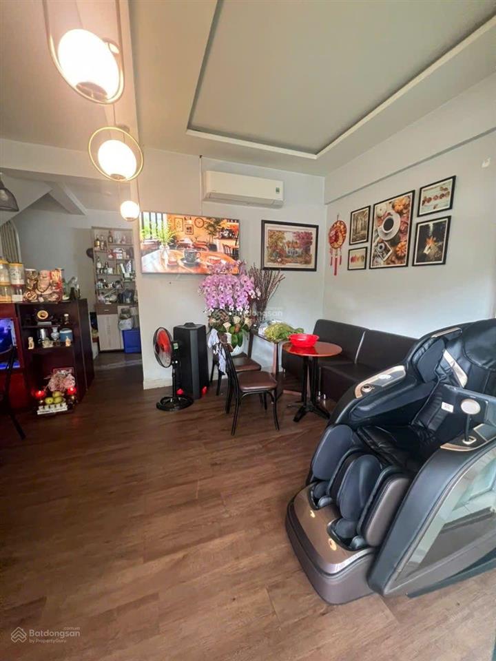 Tiền đẻ ra tiền bán shophouse ehomes phú hữu đang kinh doanh cafe đông khách sổ hồng lâu dài
