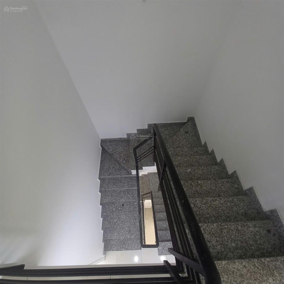 Cho thuê 1 sàn 2 phòng ngủ citi bela 1 ưu tiên nữ vào ở tháng 10