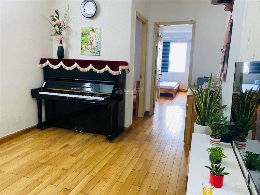 Cần bán gấp chung cư gia phú, căn góc 2pn 1wc  nhà mới ở liền