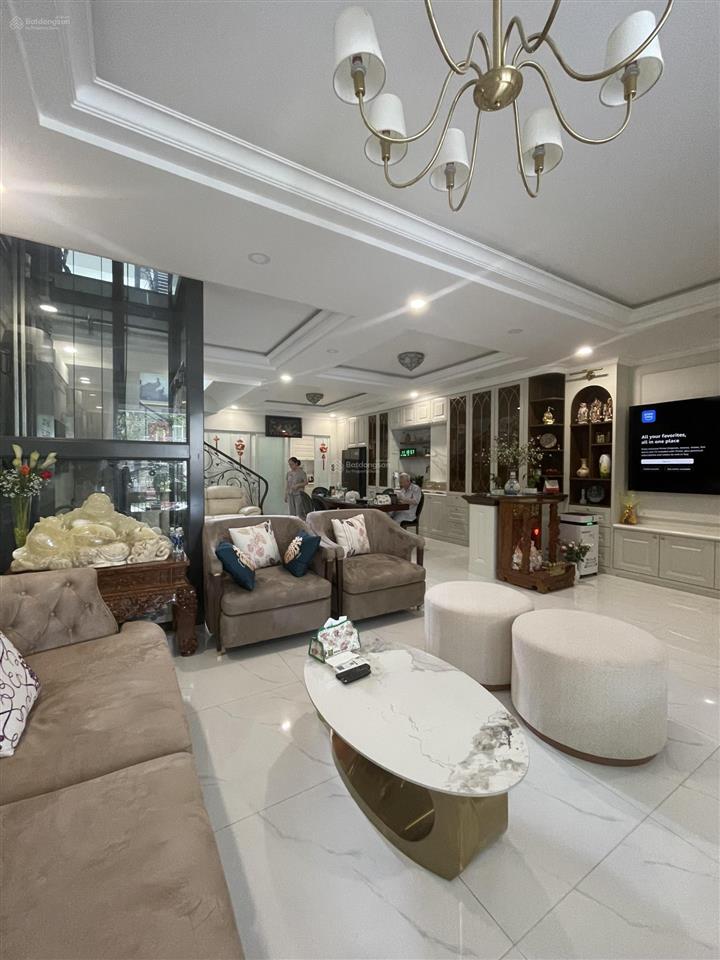 Cho thuê bt 4pn, 4wc, hưng thái, 35 triệu, 387m2, giá cực chất