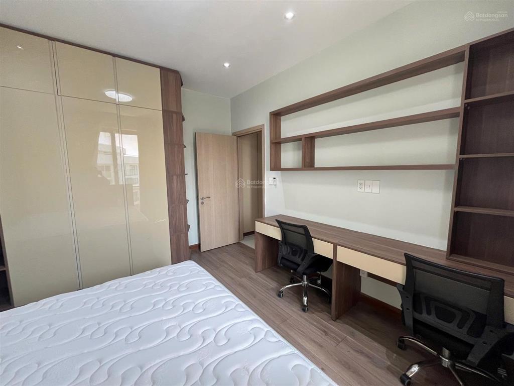 Bán cc tại lầu 12, riverpark premier, 18 tỷ, 141 m2, 3pn, 2wc