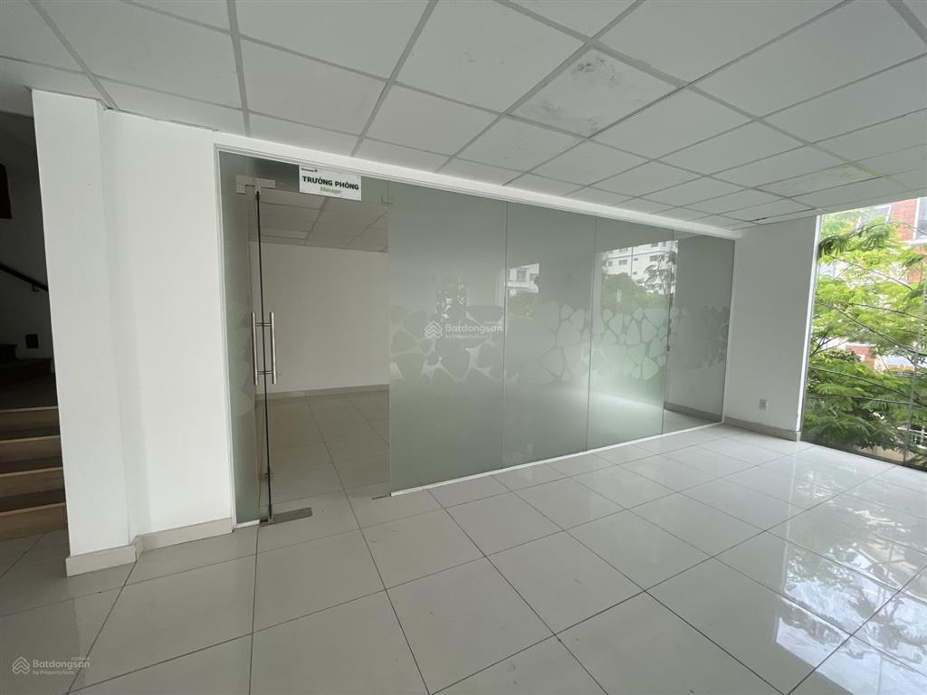 Cho thuê nhà riêng tại 15 bùi bằng đoàn, 180 triệu, 333 m2, giá siêu hời