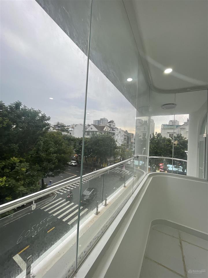 Cho thuê nhà riêng 01 hưng gia 3, 120 triệu, 890 m2, 7 tầng tại căn góc bùi bằng đoàn vị trí đẹp