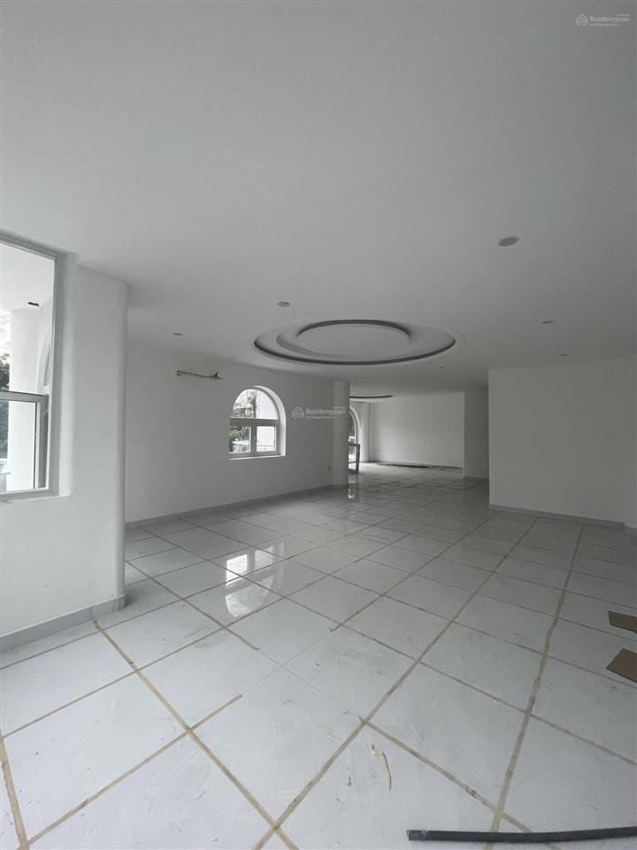 Cho thuê nhà riêng 01 hưng gia 3, 120 triệu, 890 m2, 7 tầng tại căn góc bùi bằng đoàn vị trí đẹp