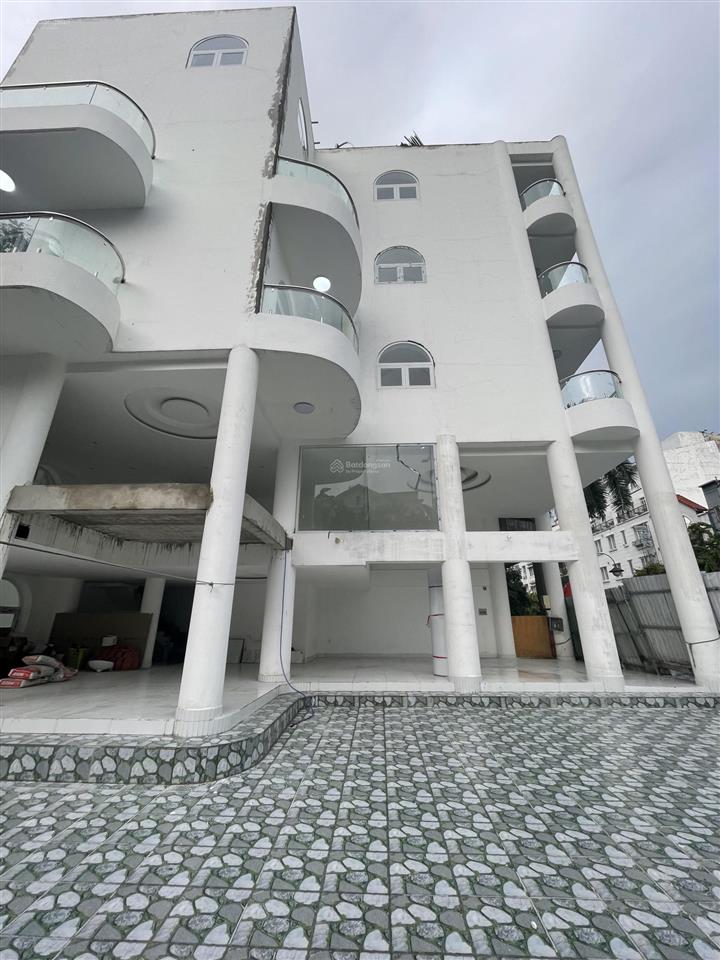 Cho thuê nhà riêng 01 hưng gia 3, 120 triệu, 890 m2, 7 tầng tại căn góc bùi bằng đoàn vị trí đẹp