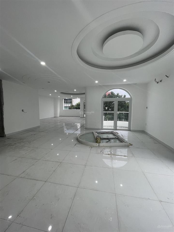 Cho thuê nhà riêng 01 hưng gia 3, 120 triệu, 890 m2, 7 tầng tại căn góc bùi bằng đoàn vị trí đẹp