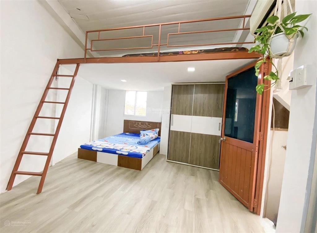 Cho thuê chỉ 1,6triệu gần dh tôn đức thắng hutech, uef, quận 1.  0906 961 ***