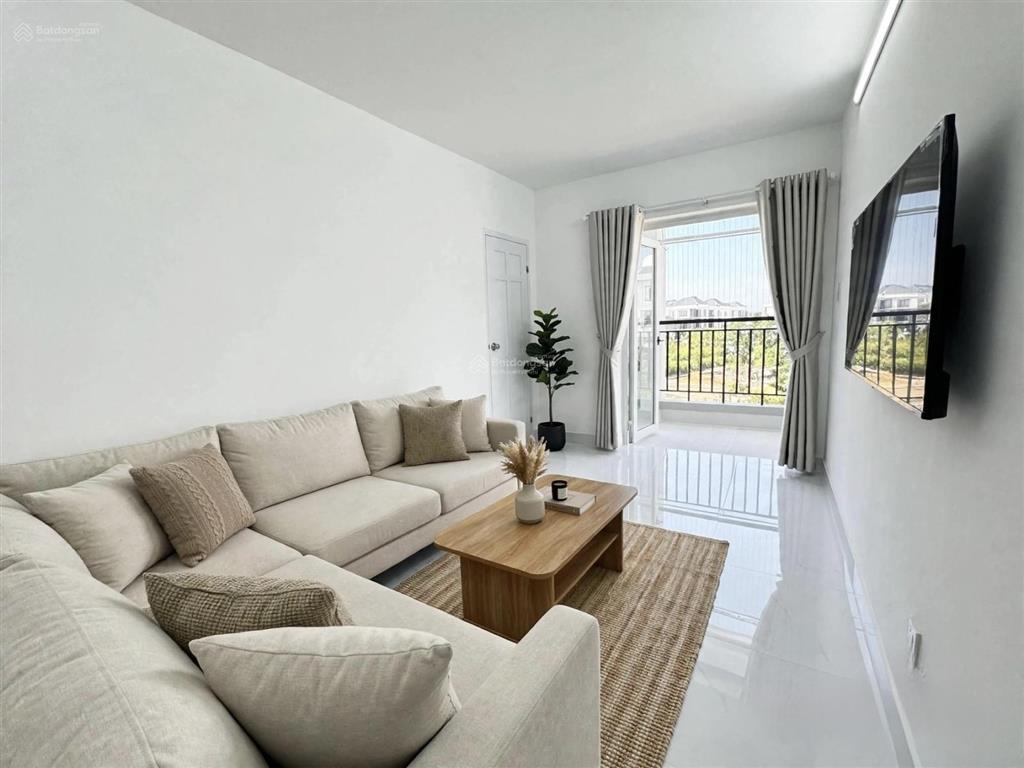 Bán cc thế kỷ 21, bình thạnh, 2 phòng ngủ, view landmark81, (hướng nam), 70m2, 4.85 tỷ
