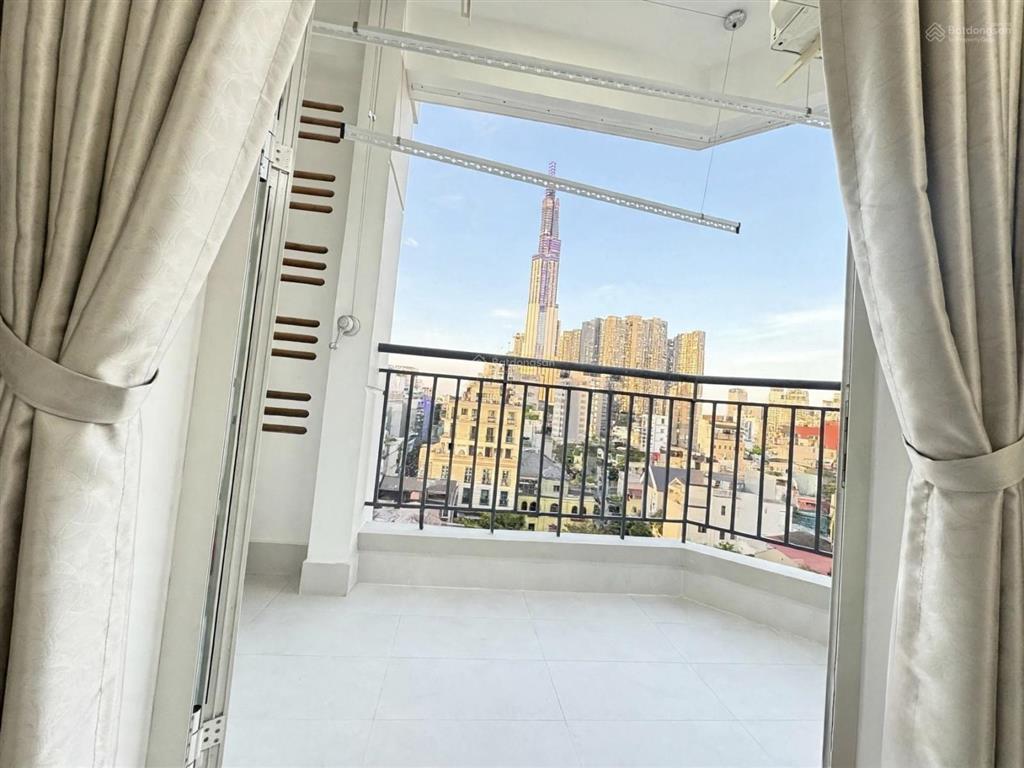 Bán cc thế kỷ 21, bình thạnh, 2 phòng ngủ, view landmark81, (hướng nam), 70m2, 4.85 tỷ